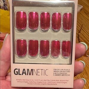 GLAMnetic Medium Square Press-On Nails in Platinum Pink Alloy